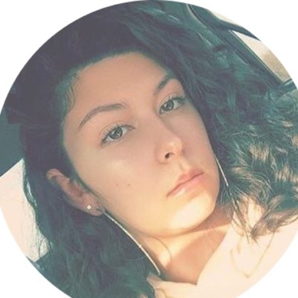 Meet your Posher, Carly